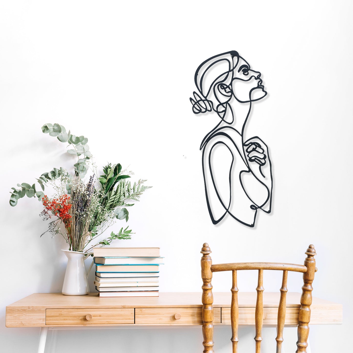 Woman Metal Line Art, Beauty Center Wall Art, Bathroom Metal Line Art, Unique Birthday Gift, Wire Woman Decor, Gift for Her, iconic Wall Art