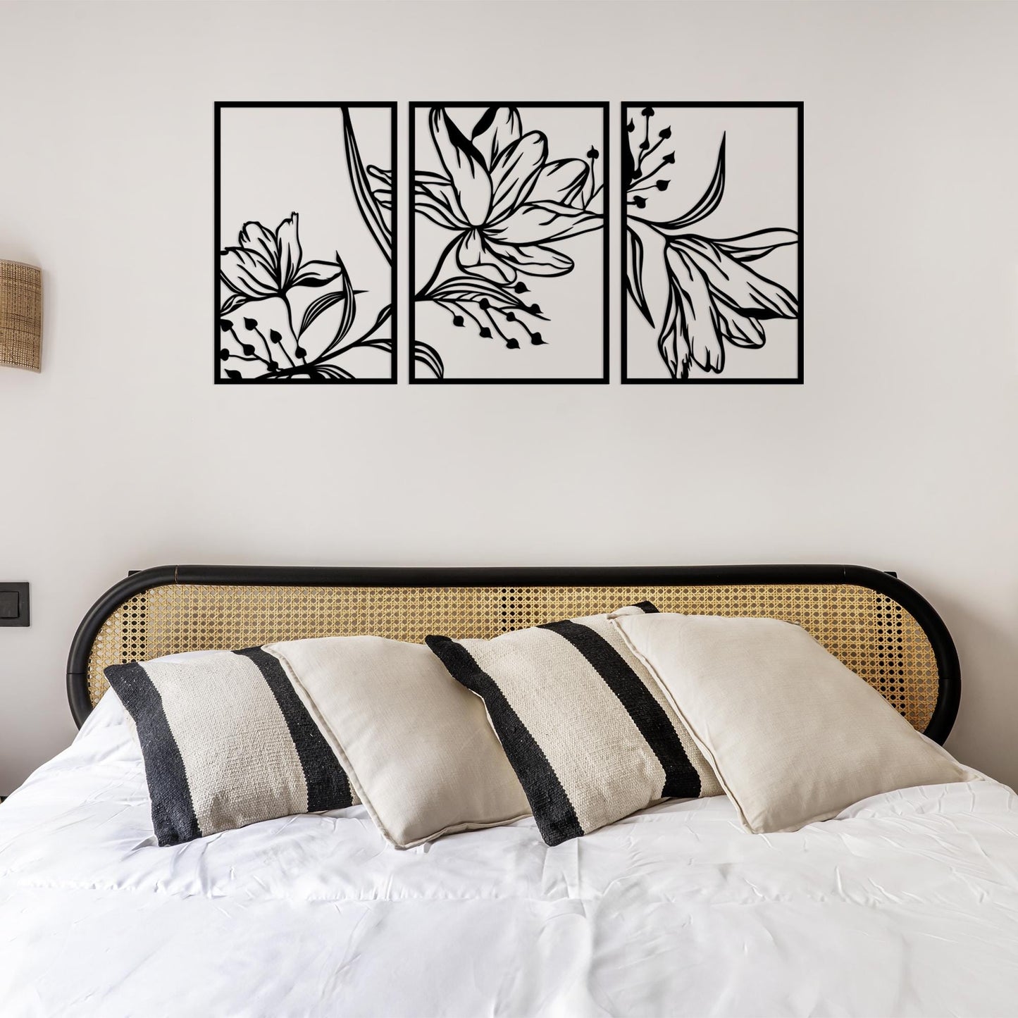 Lily Flower Set of 3 Metal Wall Art, Elegant and Aesthetic Metal Wall Decor, Black Metal Wall Decor, New Home Gift, Eye-Catching Design