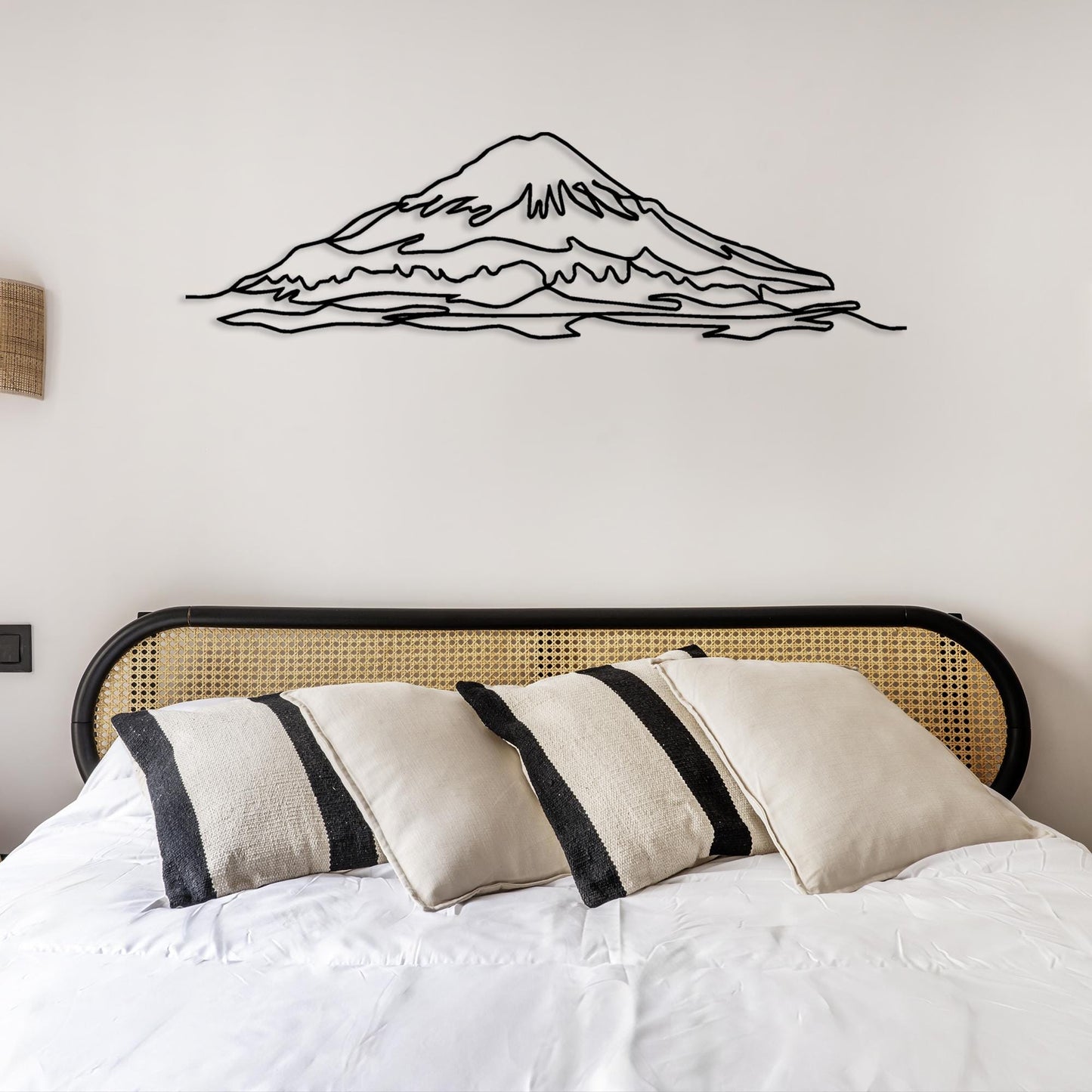 Fuji Mountain Metal Wall Art, Snowy Mountain Metal Line Art, The Fascinating Silhouette of Japan's Highest Mountain, Fuji Metal Wall Art